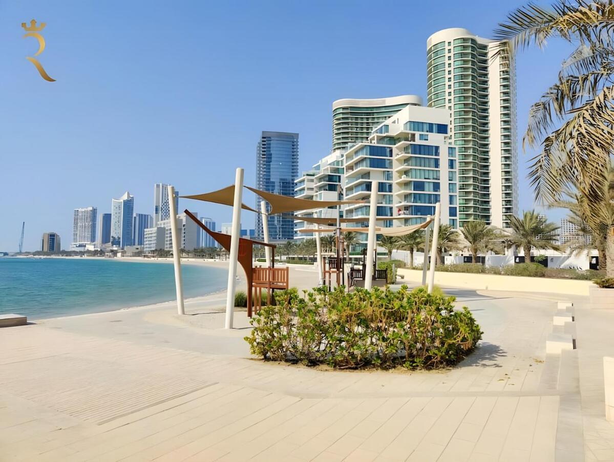Spacious 2br Poolside Relaxation In Al Reem Apartment