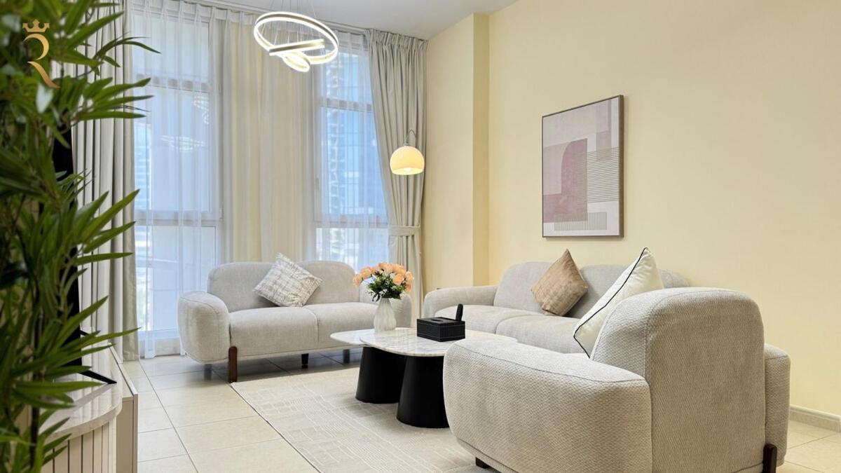 Apartment Spacious 2br Poolside Relaxation In Al Reem