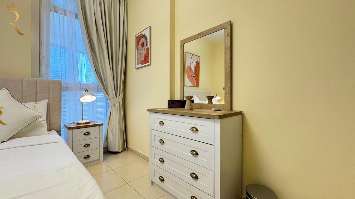Apartment Spacious 2br Poolside Relaxation In Al Reem