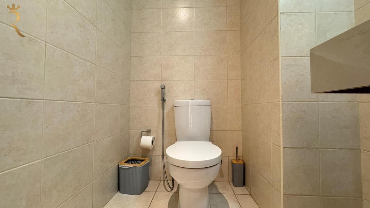 Spacious 2br Poolside Relaxation In Al Reem Abu Dhabi