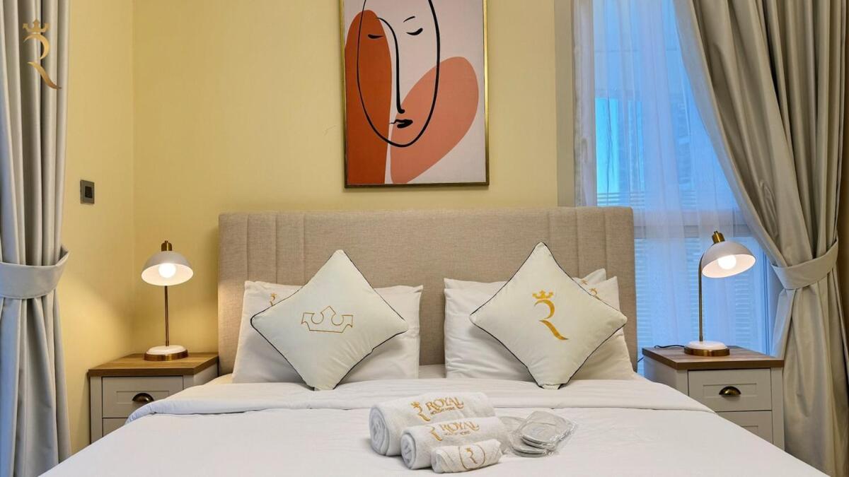 Spacious 2br Poolside Relaxation In Al Reem Apartment *